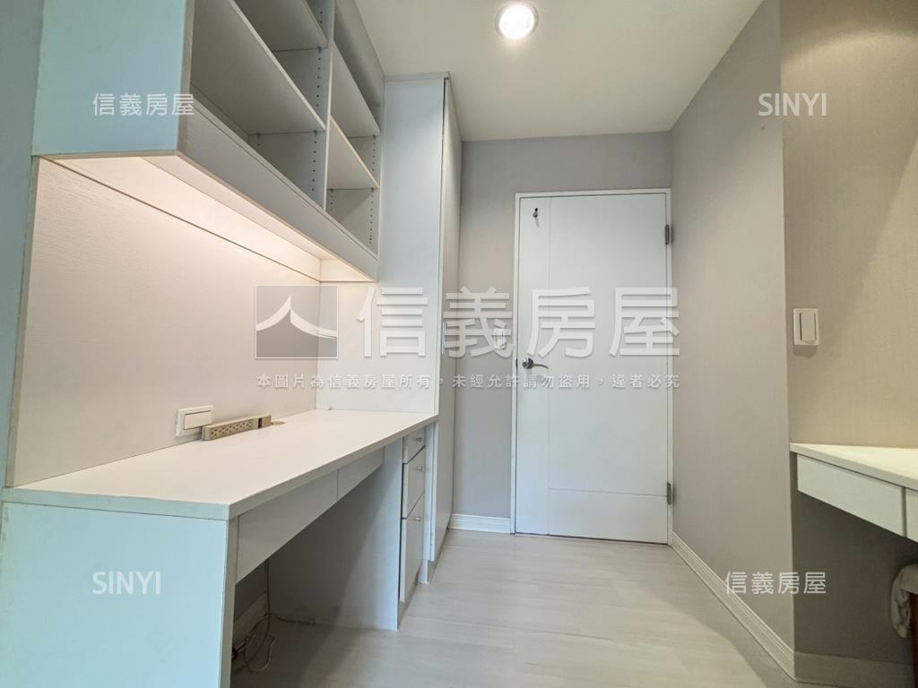 專任稀有精美安靜電梯兩房房屋室內格局與周邊環境