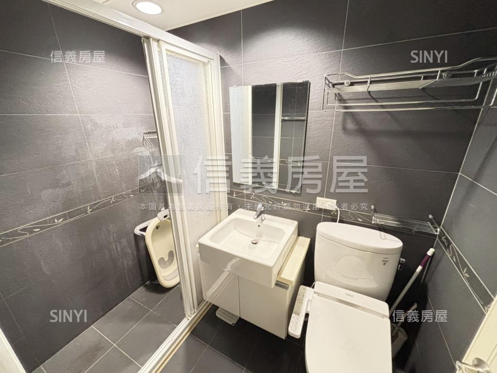 專任稀有精美安靜電梯兩房房屋室內格局與周邊環境