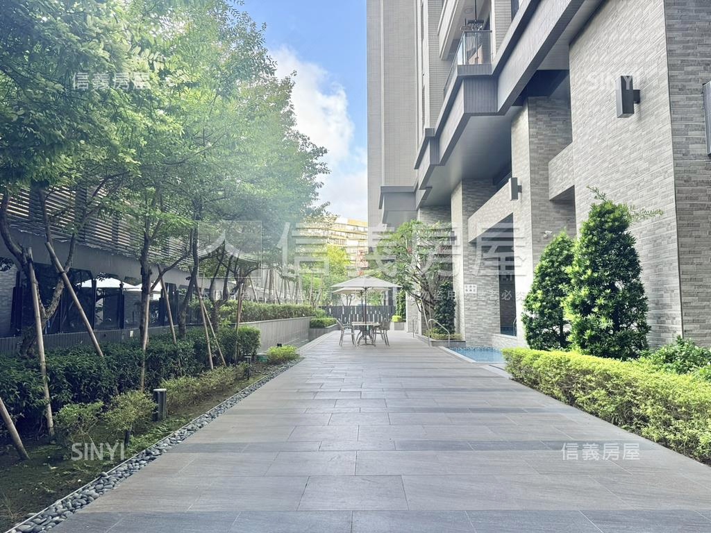 華友聯次高樓兩房平車房屋室內格局與周邊環境
