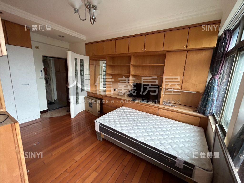 捷運站旁醒目財富屋房屋室內格局與周邊環境