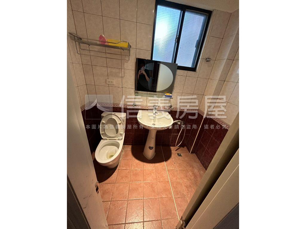 捷運站旁醒目財富屋房屋室內格局與周邊環境