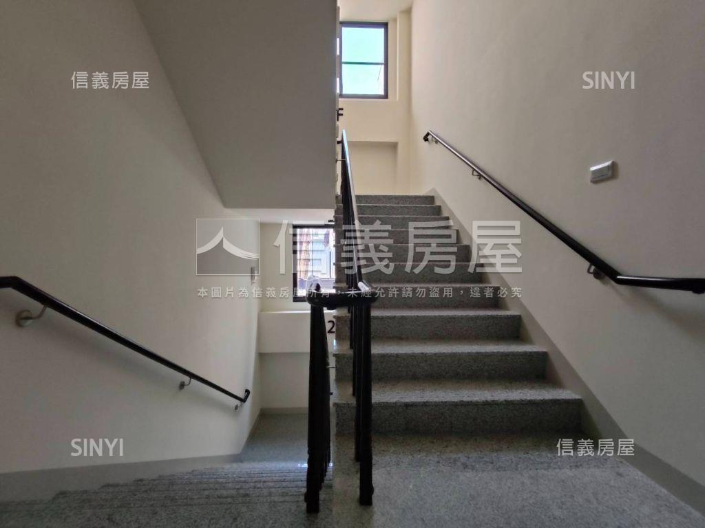 安南德和三房平車露台戶房屋室內格局與周邊環境