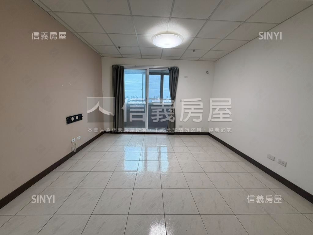 成大學子高樓三房平車房屋室內格局與周邊環境