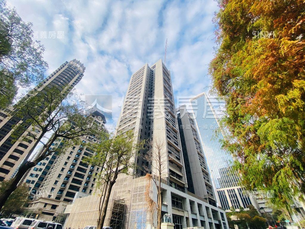 七期紀汎希Ｂ８兩房平車房屋室內格局與周邊環境