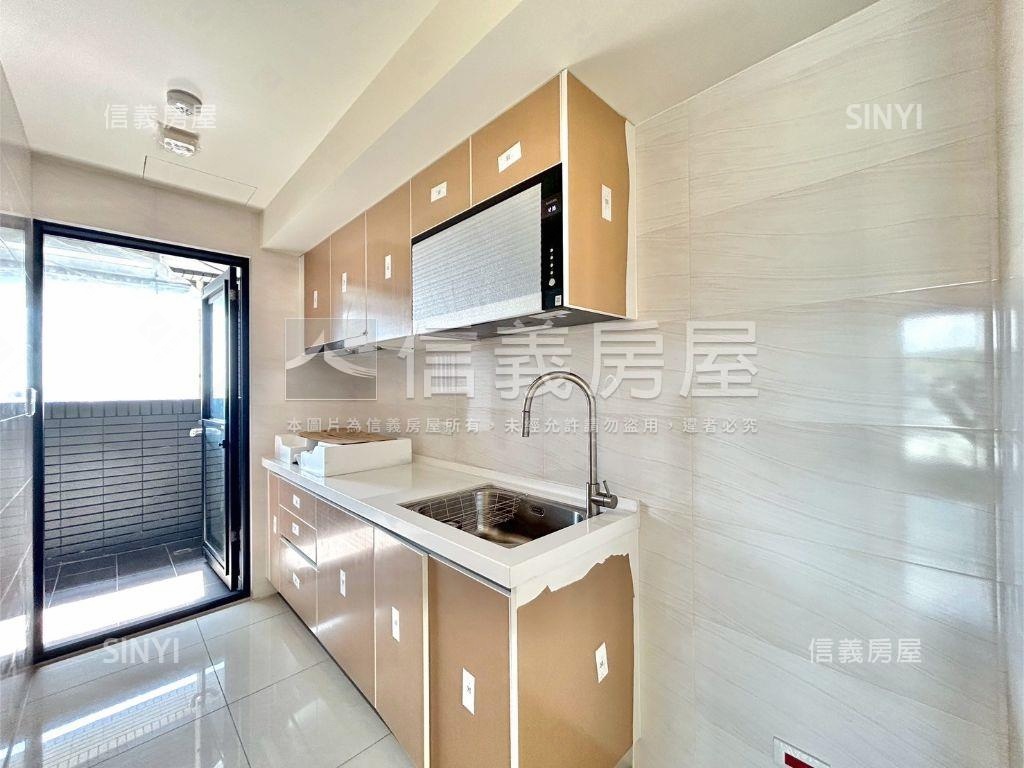 富宇大悅２房平車房屋室內格局與周邊環境