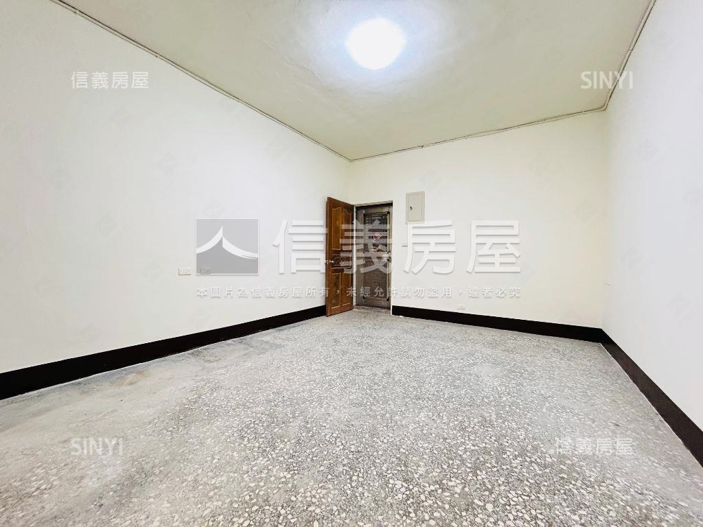 學府路方便進出一樓美屋房屋室內格局與周邊環境