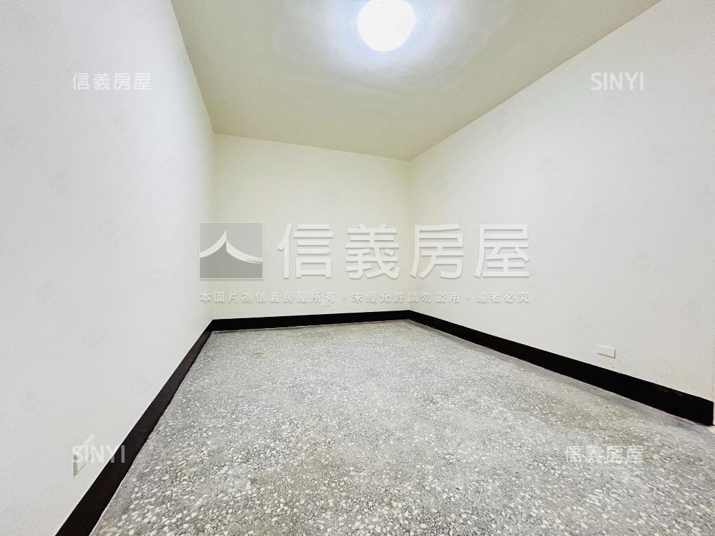學府路方便進出一樓美屋房屋室內格局與周邊環境