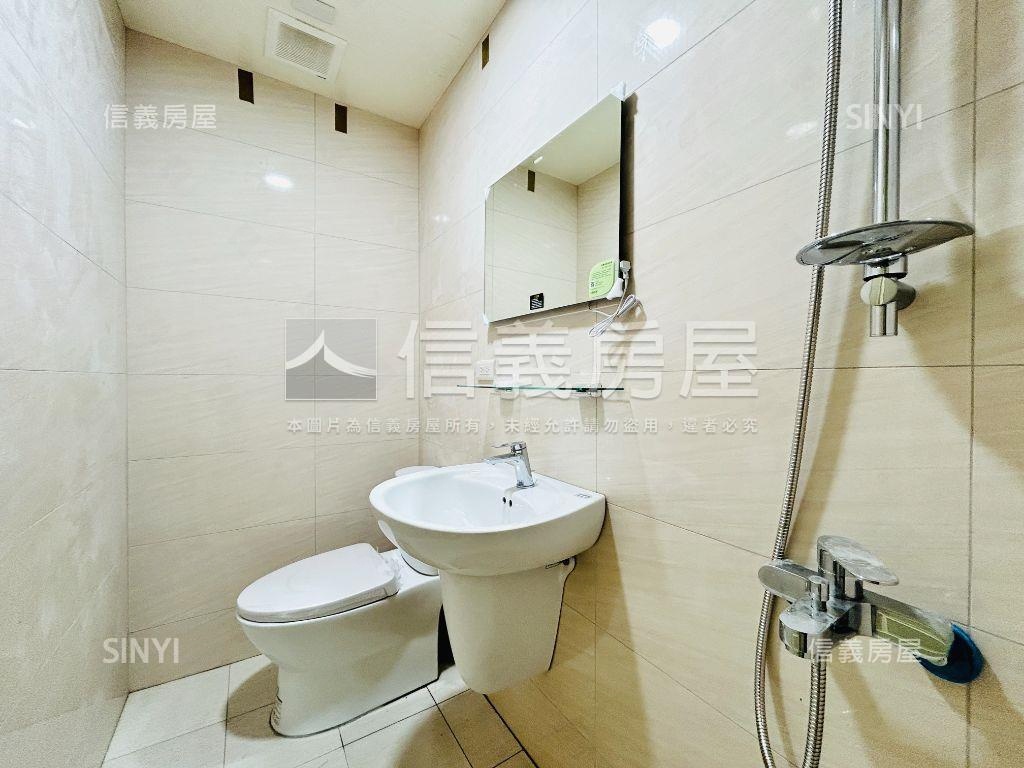 學府路方便進出一樓美屋房屋室內格局與周邊環境