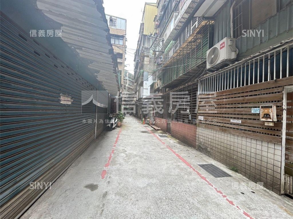 學府路方便進出一樓美屋房屋室內格局與周邊環境