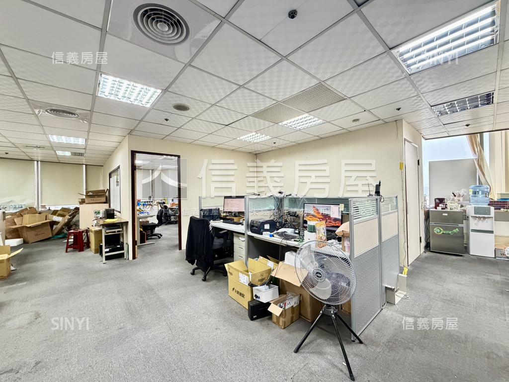 寶成中正景觀商辦帶車位房屋室內格局與周邊環境