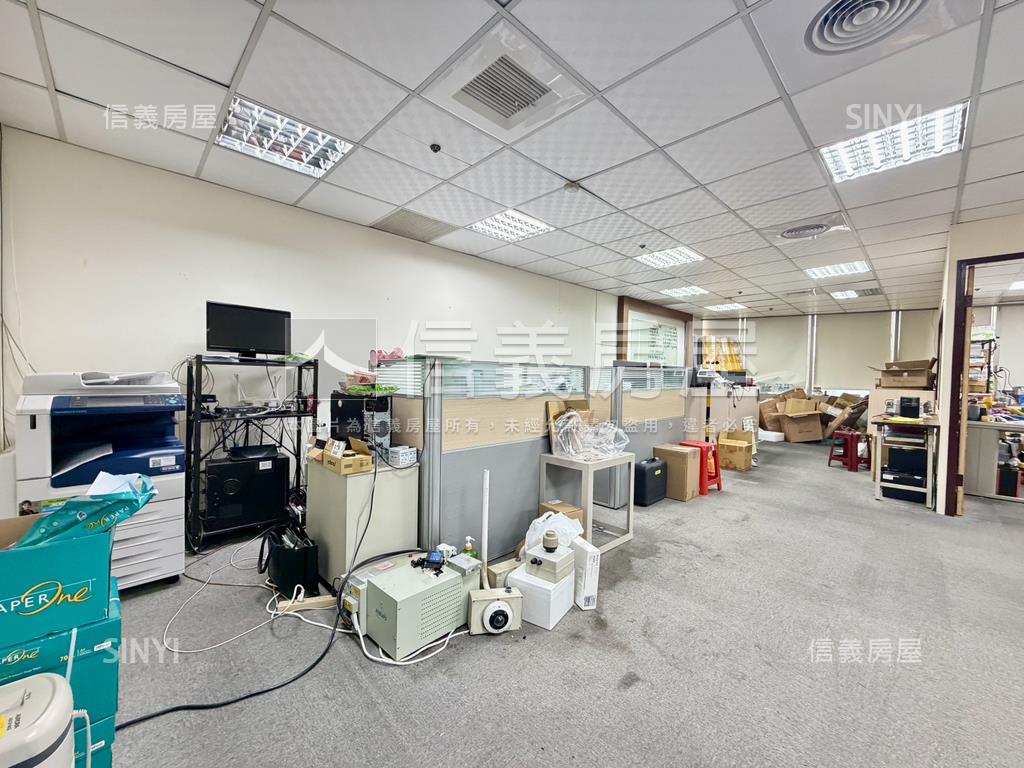 寶成中正景觀商辦帶車位房屋室內格局與周邊環境