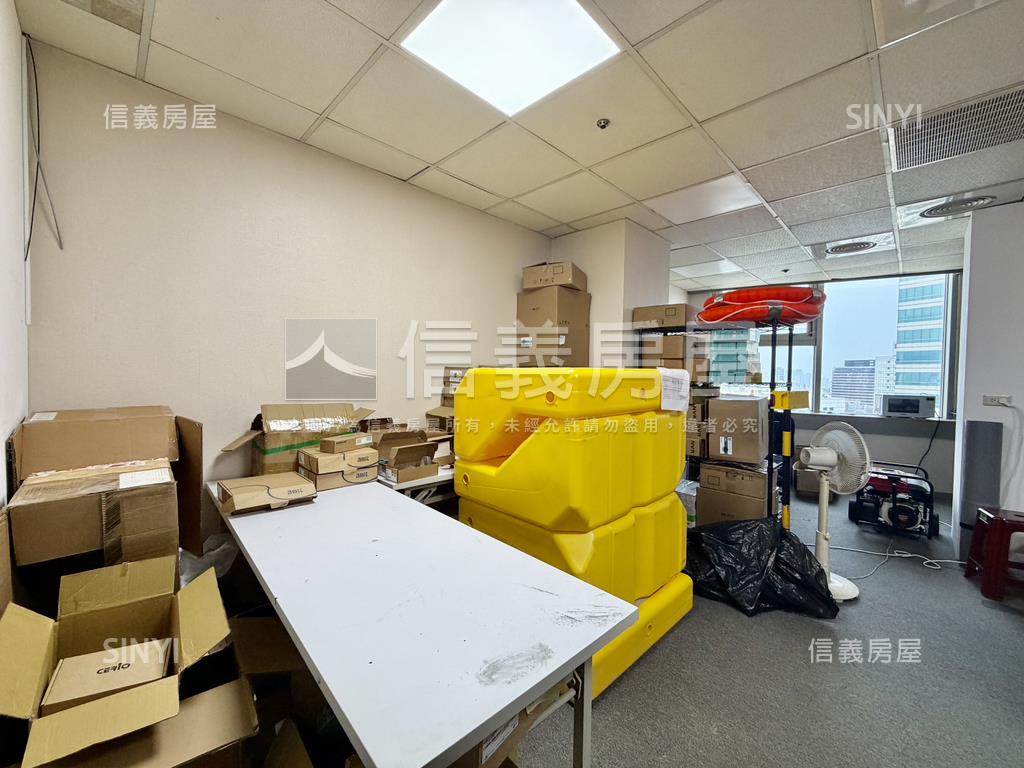 寶成中正景觀商辦帶車位房屋室內格局與周邊環境