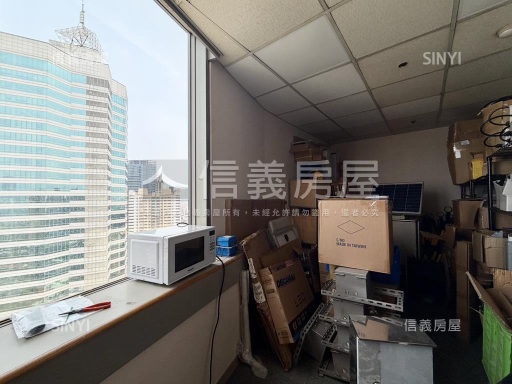 寶成中正景觀商辦帶車位房屋室內格局與周邊環境