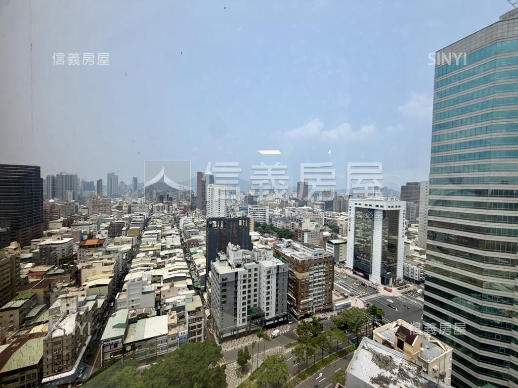 寶成中正景觀商辦帶車位房屋室內格局與周邊環境