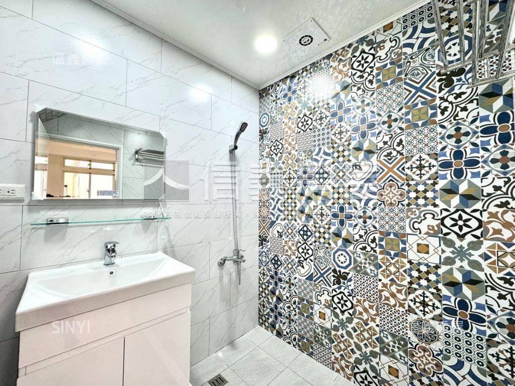 就這間了挑高裝潢透天房屋室內格局與周邊環境