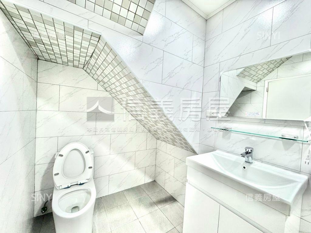 就這間了挑高裝潢透天房屋室內格局與周邊環境