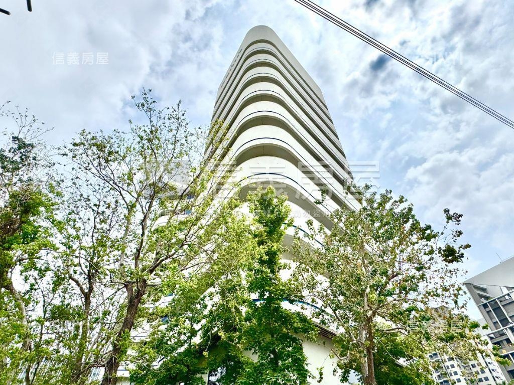 就這間了挑高裝潢透天房屋室內格局與周邊環境