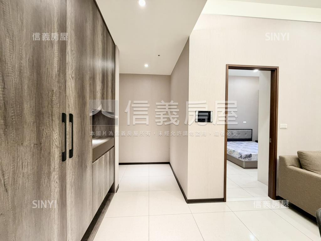 微笑雲品三房平車奢華裝潢房屋室內格局與周邊環境