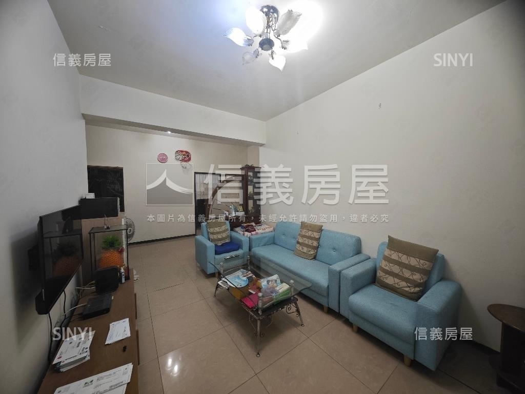 信義國泰面寬一樓房屋室內格局與周邊環境