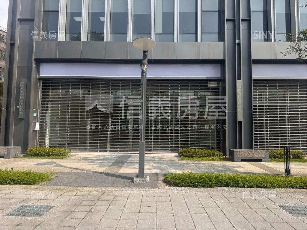 永寧捷運旁１１６坪金店面房屋室內格局與周邊環境