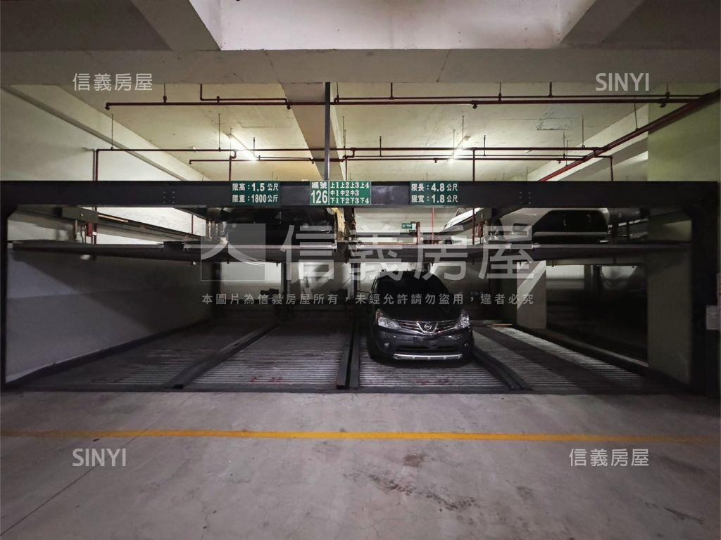 鄉林凱撒兩房車位即刻入住房屋室內格局與周邊環境