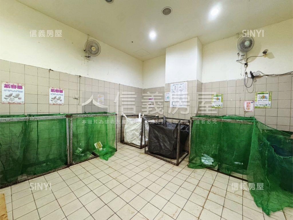 鄉林凱撒兩房車位即刻入住房屋室內格局與周邊環境