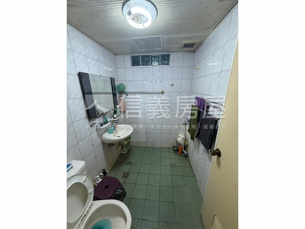仁愛巨星～愛房屋室內格局與周邊環境