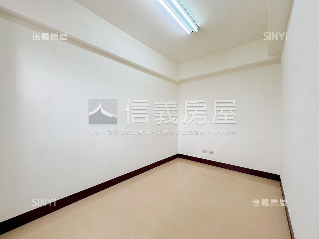降價中央公園旁臨路金店墅房屋室內格局與周邊環境