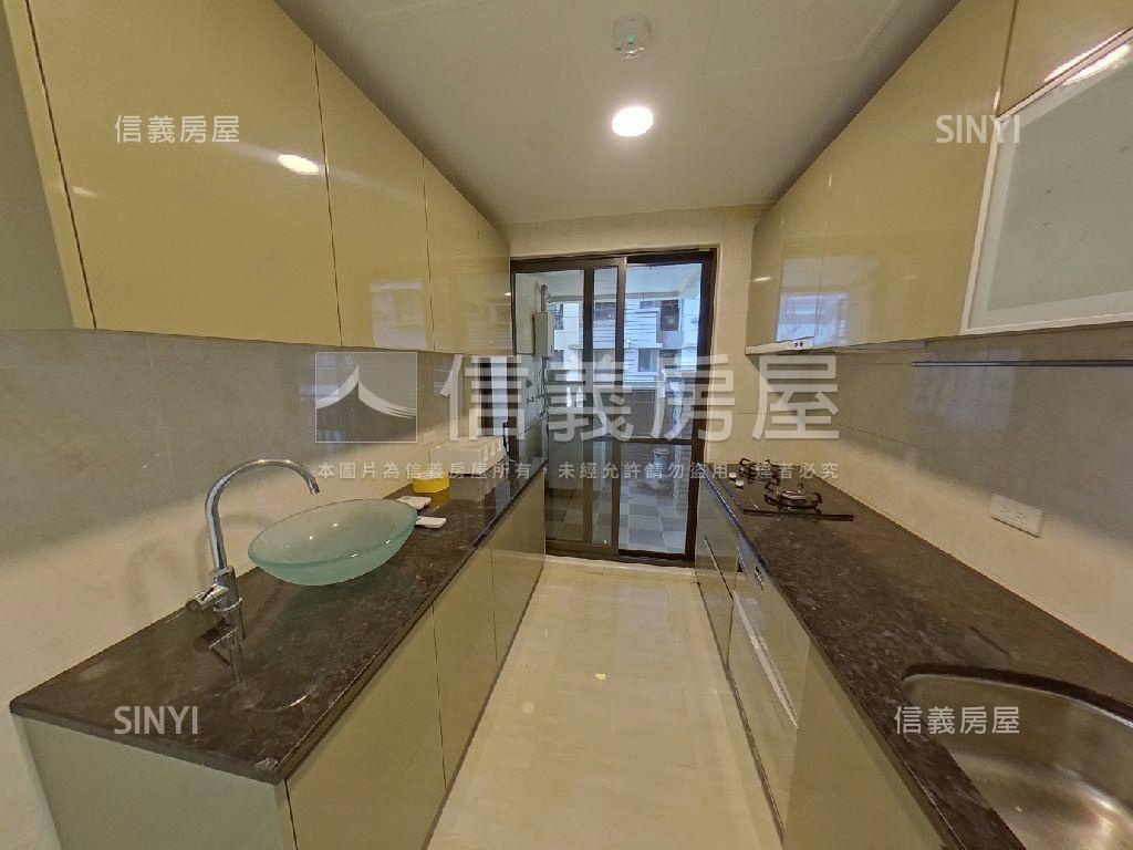 江南大宅景觀三房房屋室內格局與周邊環境