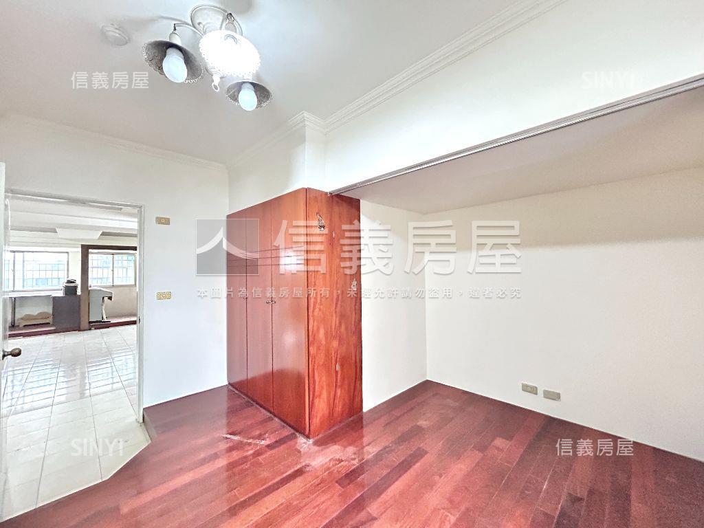 低於行情！中科大四房可看房屋室內格局與周邊環境