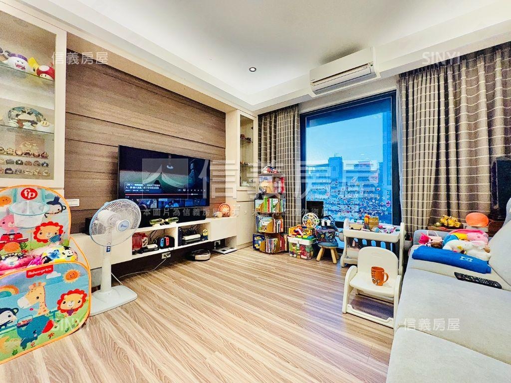 專任、中正鼎集邊間三房房屋室內格局與周邊環境