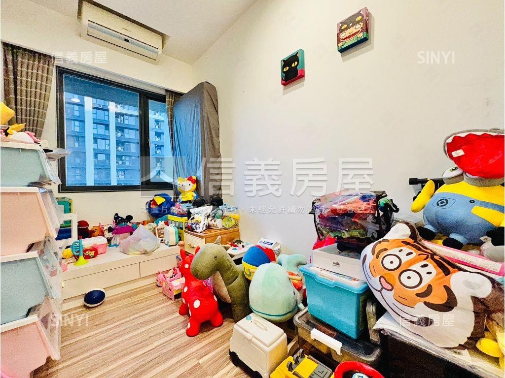 專任、中正鼎集邊間三房房屋室內格局與周邊環境