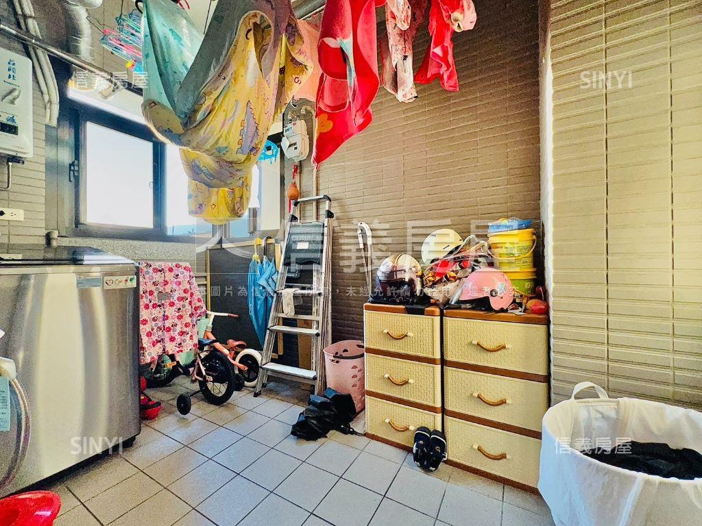 專任、中正鼎集邊間三房房屋室內格局與周邊環境