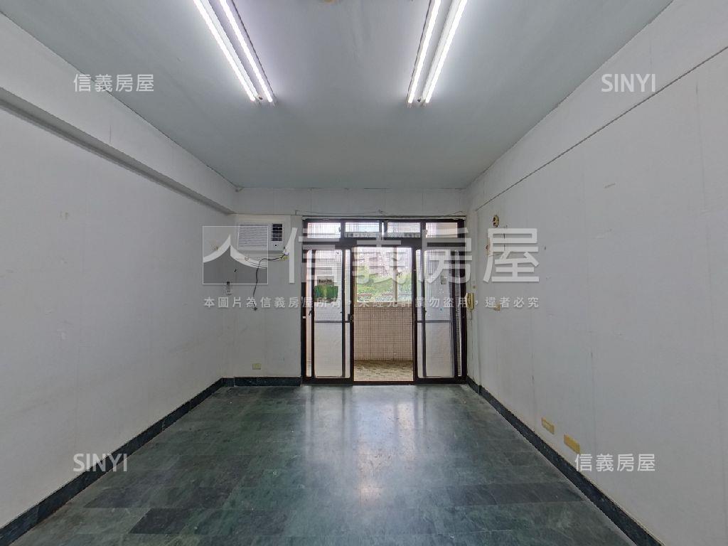 近大直捷運站。方正美寓房屋室內格局與周邊環境