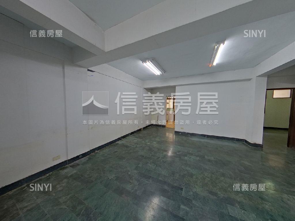 近大直捷運站。方正美寓房屋室內格局與周邊環境
