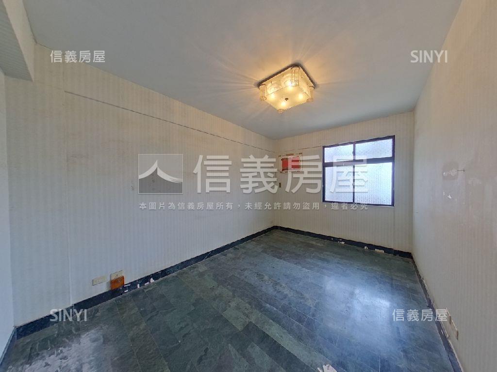 近大直捷運站。方正美寓房屋室內格局與周邊環境