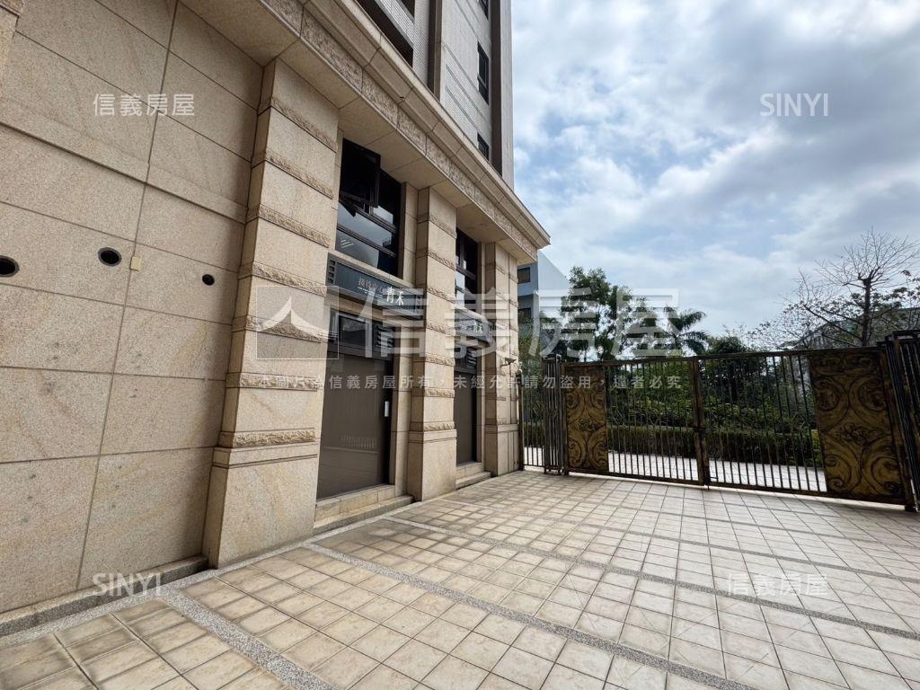 嘉興路大面寬角間青禾店面房屋室內格局與周邊環境