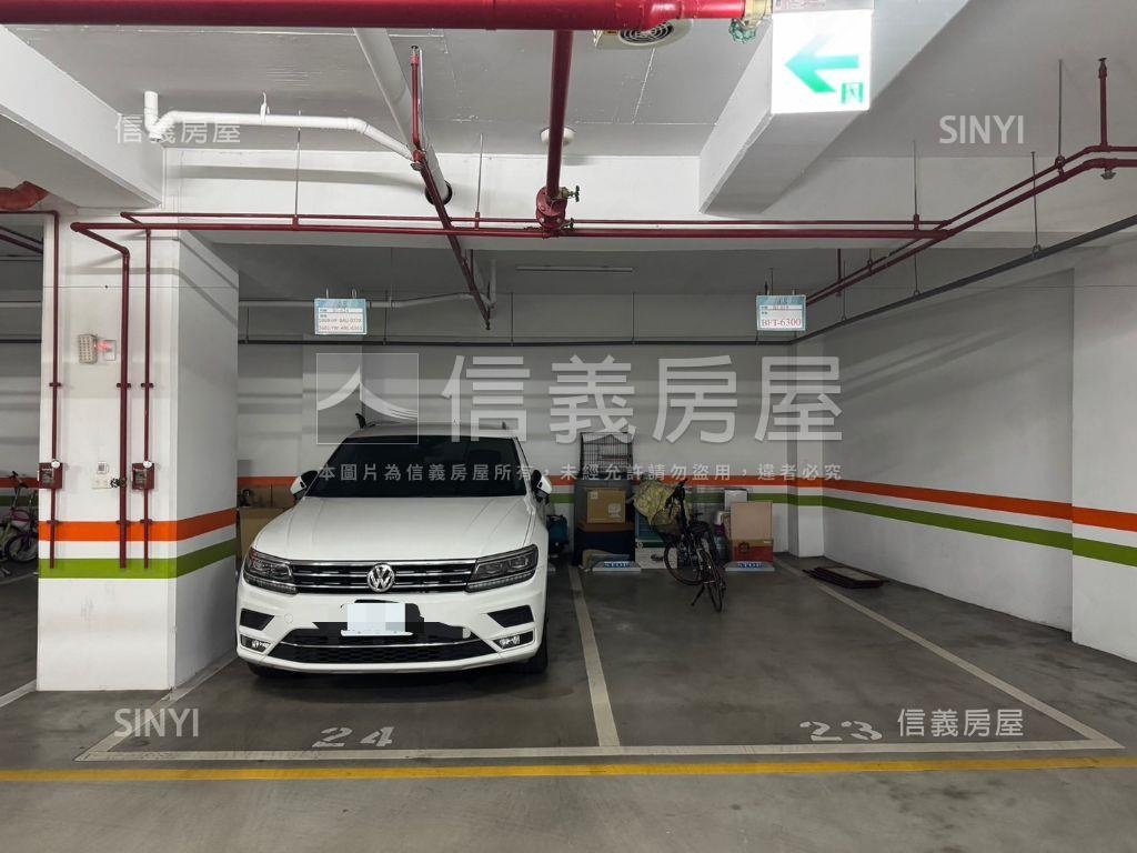 嘉興路大面寬角間青禾店面房屋室內格局與周邊環境