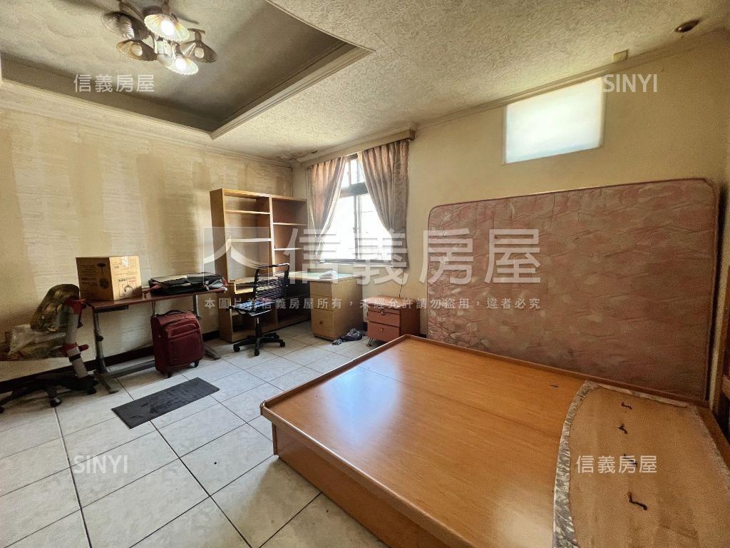 楊梅大空間店面透天房屋室內格局與周邊環境