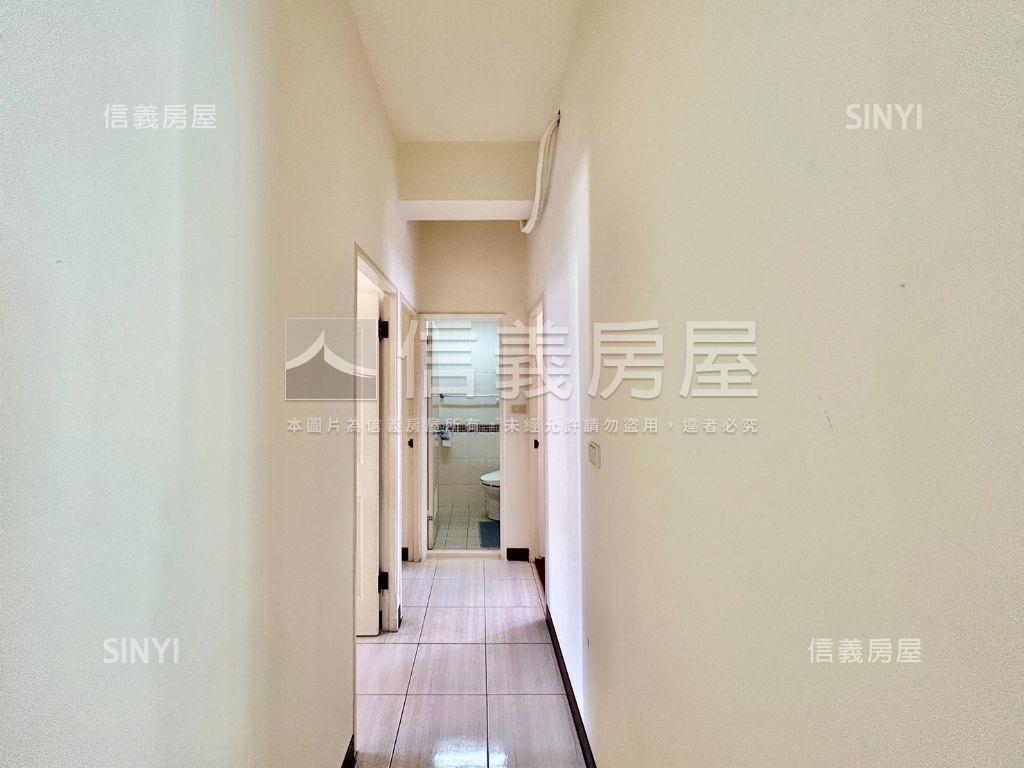 百達翡翠美４房車位房屋室內格局與周邊環境