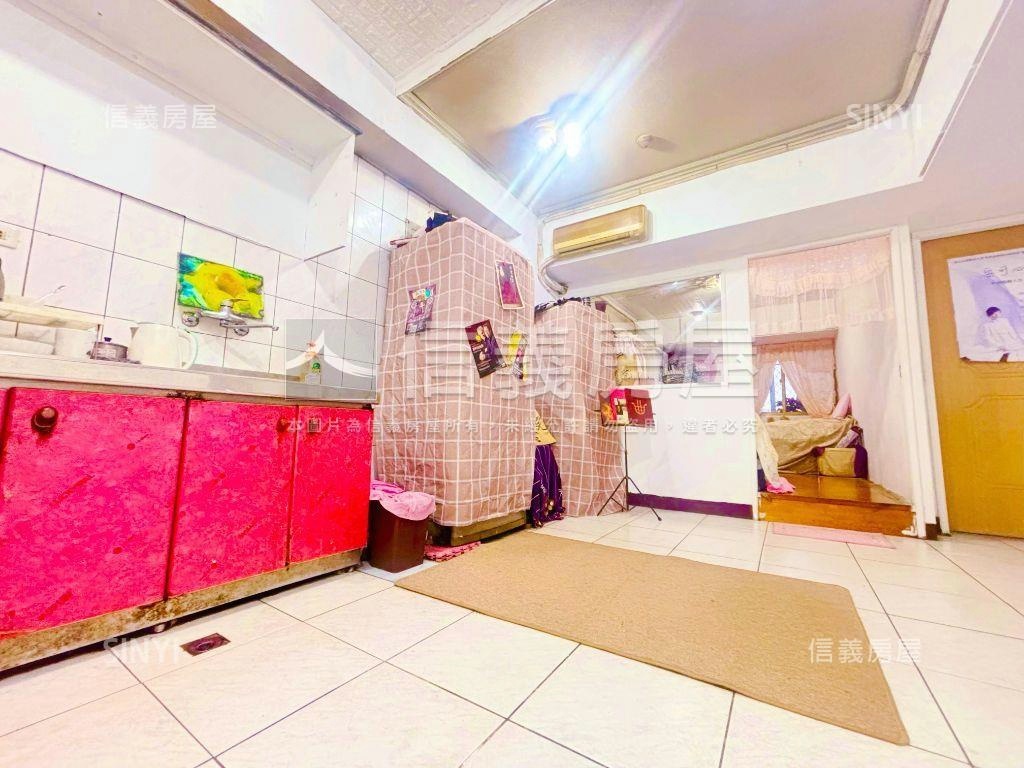 近土城捷運‧台北熱帶３房房屋室內格局與周邊環境