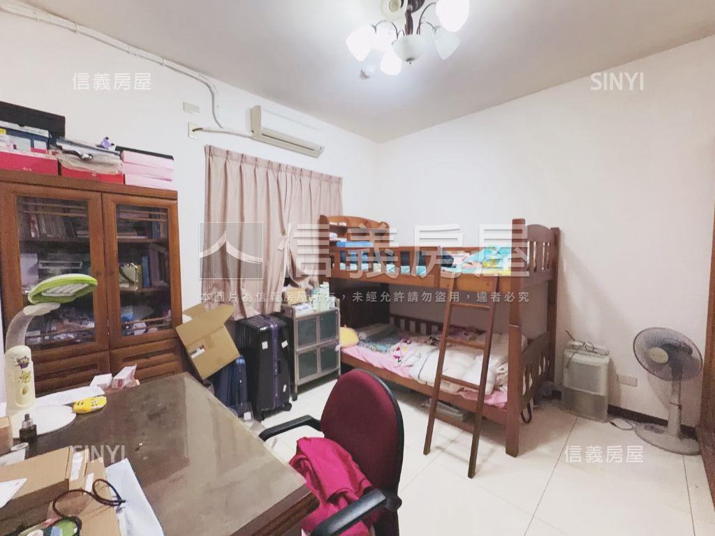 近高鐵採光四房雙車位房屋室內格局與周邊環境