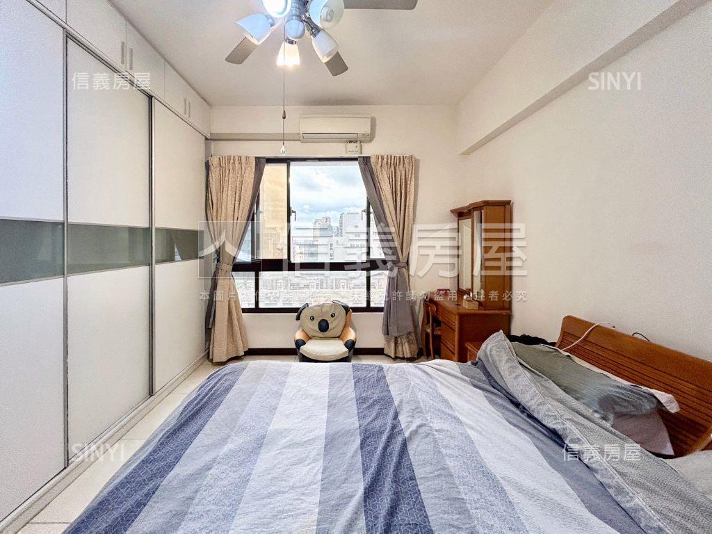 近高鐵採光四房雙車位房屋室內格局與周邊環境