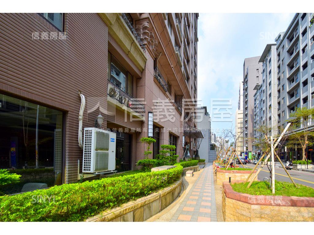 近高鐵採光四房雙車位房屋室內格局與周邊環境