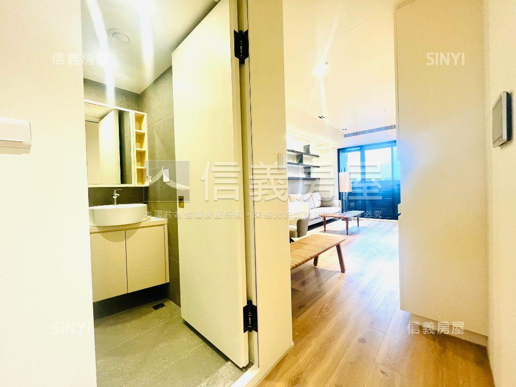 奢華兩房高樓俯視校園景房屋室內格局與周邊環境