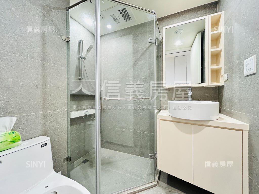 奢華兩房高樓俯視校園景房屋室內格局與周邊環境