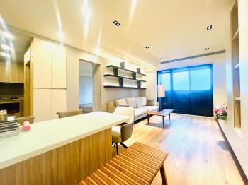 奢華兩房高樓俯視校園景