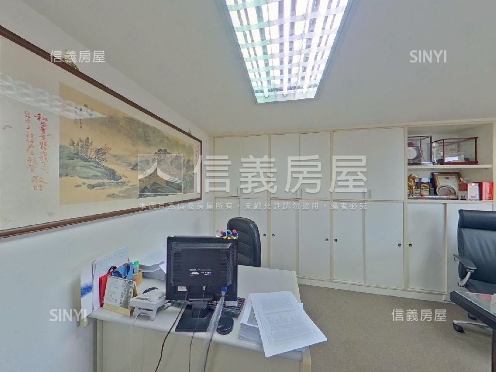 正忠孝東路四段住辦房屋室內格局與周邊環境