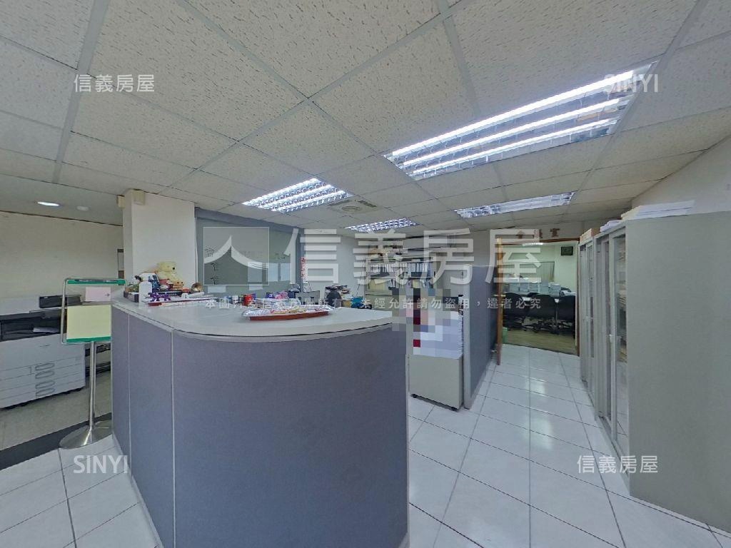 正忠孝東路四段住辦房屋室內格局與周邊環境