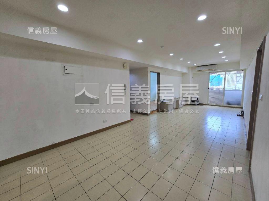 市府看１０１三房電梯房屋室內格局與周邊環境